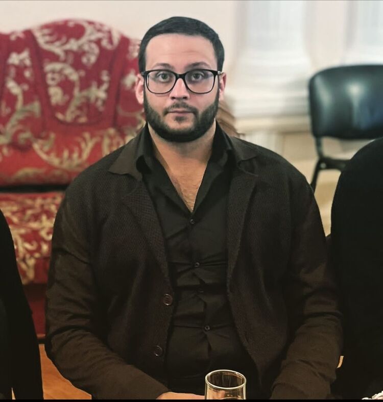  37284151  , 30 ,    --