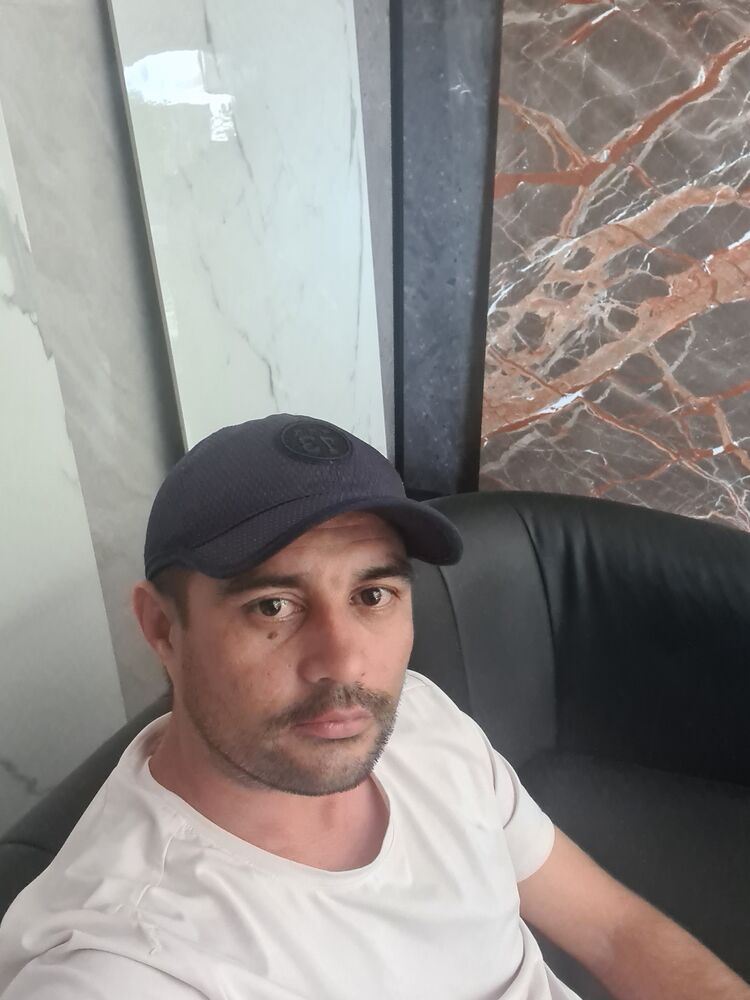  ,   Alisher, 38 ,   