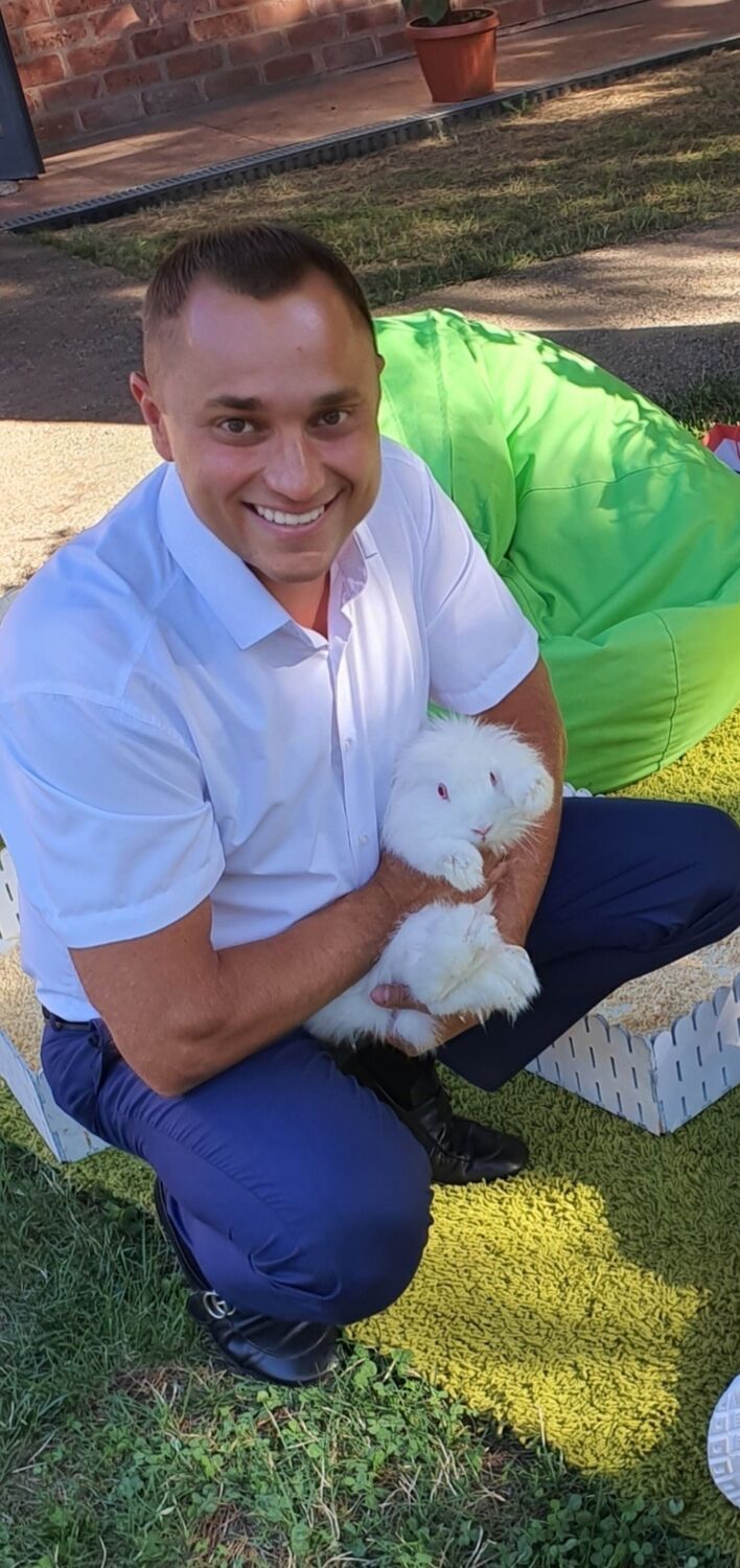  ,   Vlad, 41 ,   ,   