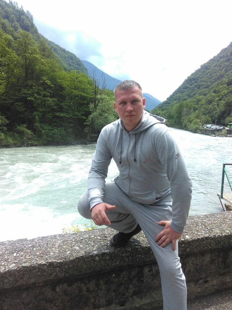  33843101  Egor, 40 ,    