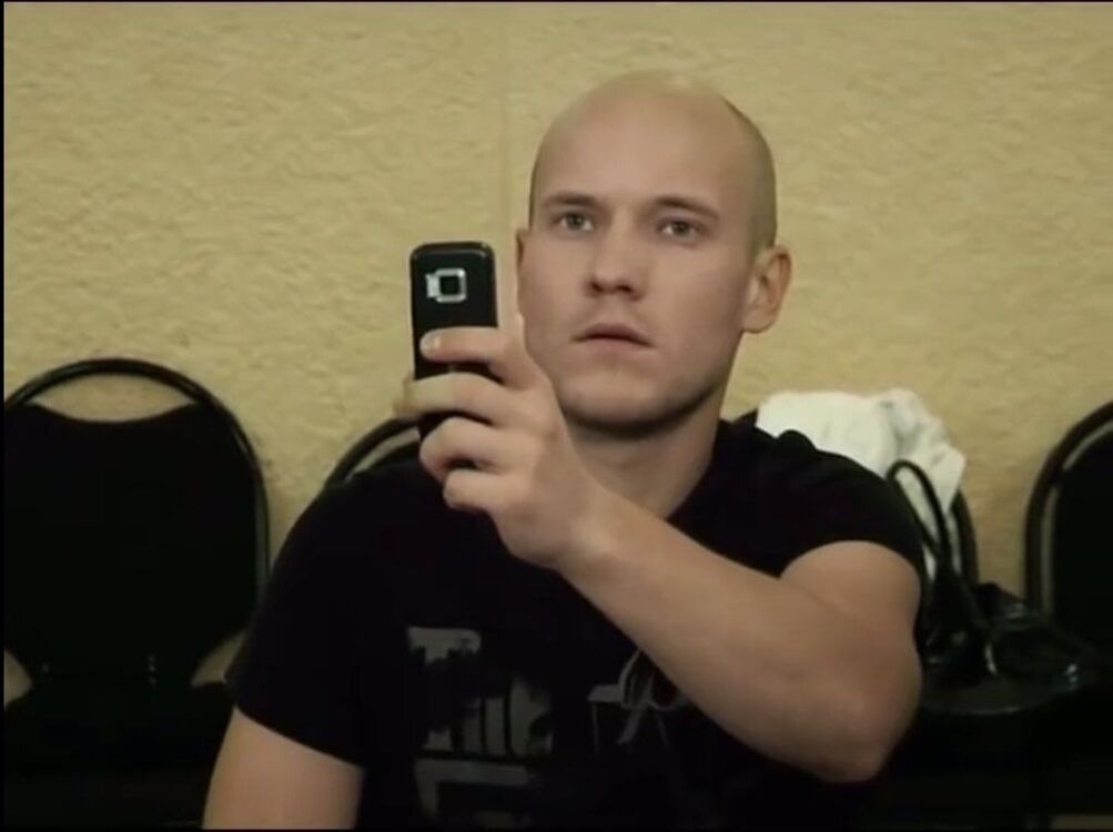  24044711  Trax, 23 ,    