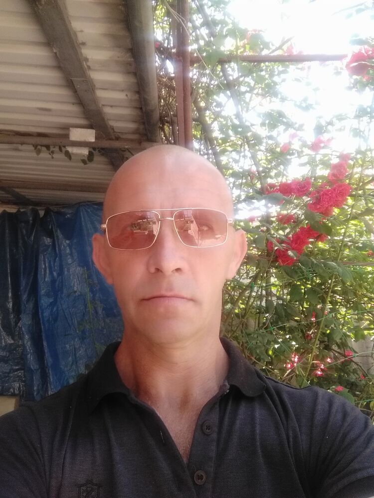  35356801  Alex, 47 ,    