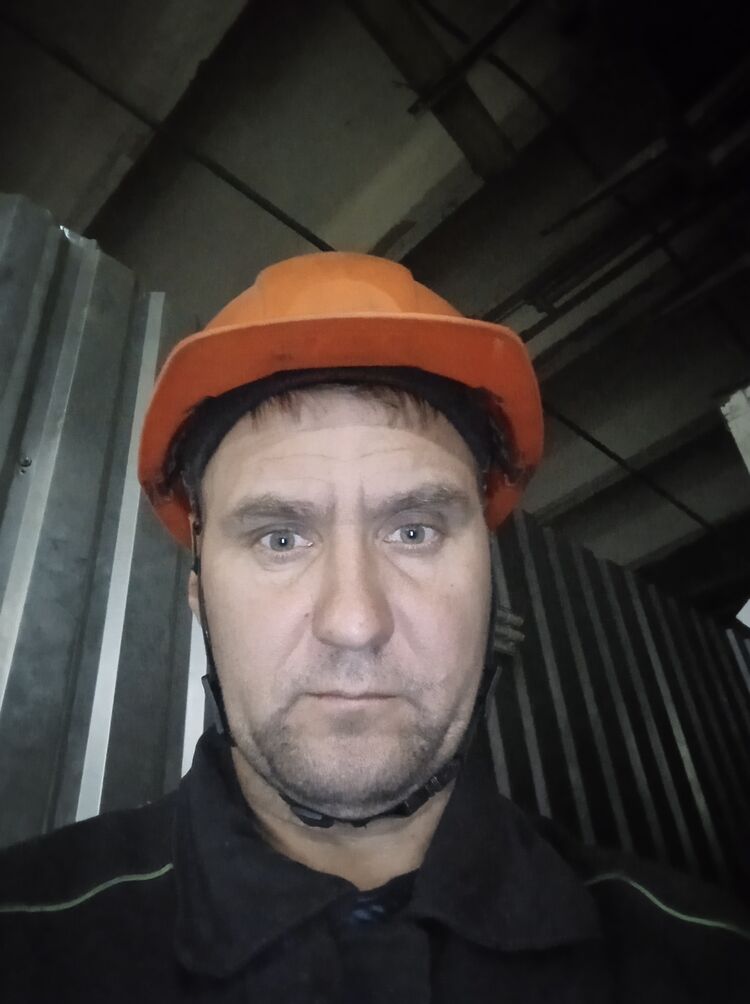  46068671  , 41 ,     