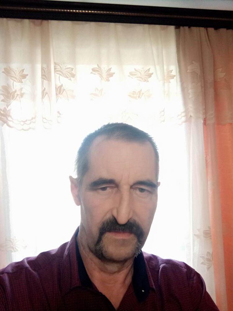  27010661  , 61 ,    