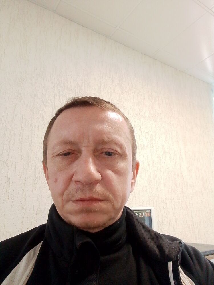  50772881  , 52 ,    