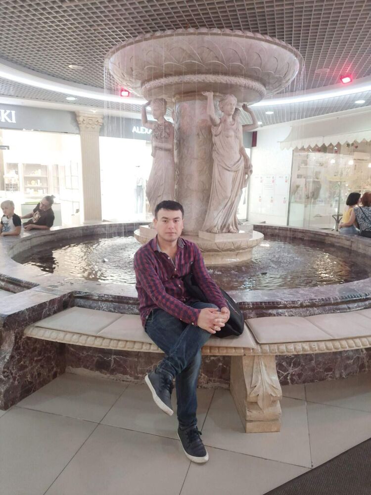  34688261  Azimbay, 40 ,    