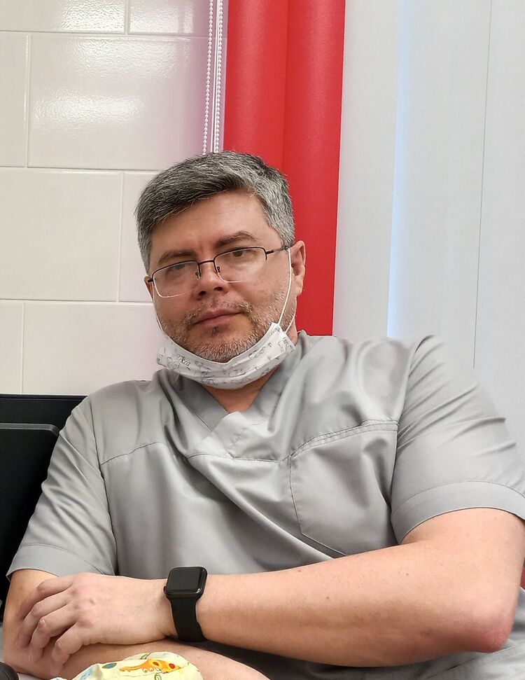  50159651  Oleg, 45 ,    