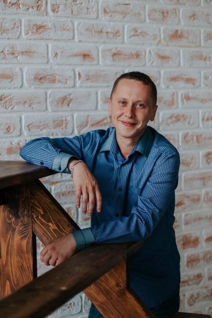  46765461  , 33 ,    