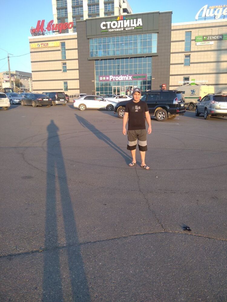  ,   Dilyorbek, 35 ,     
