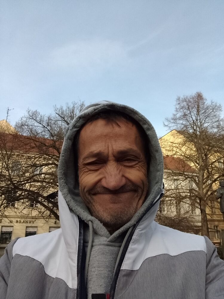  41841791  Krasir, 63 ,    Holysov