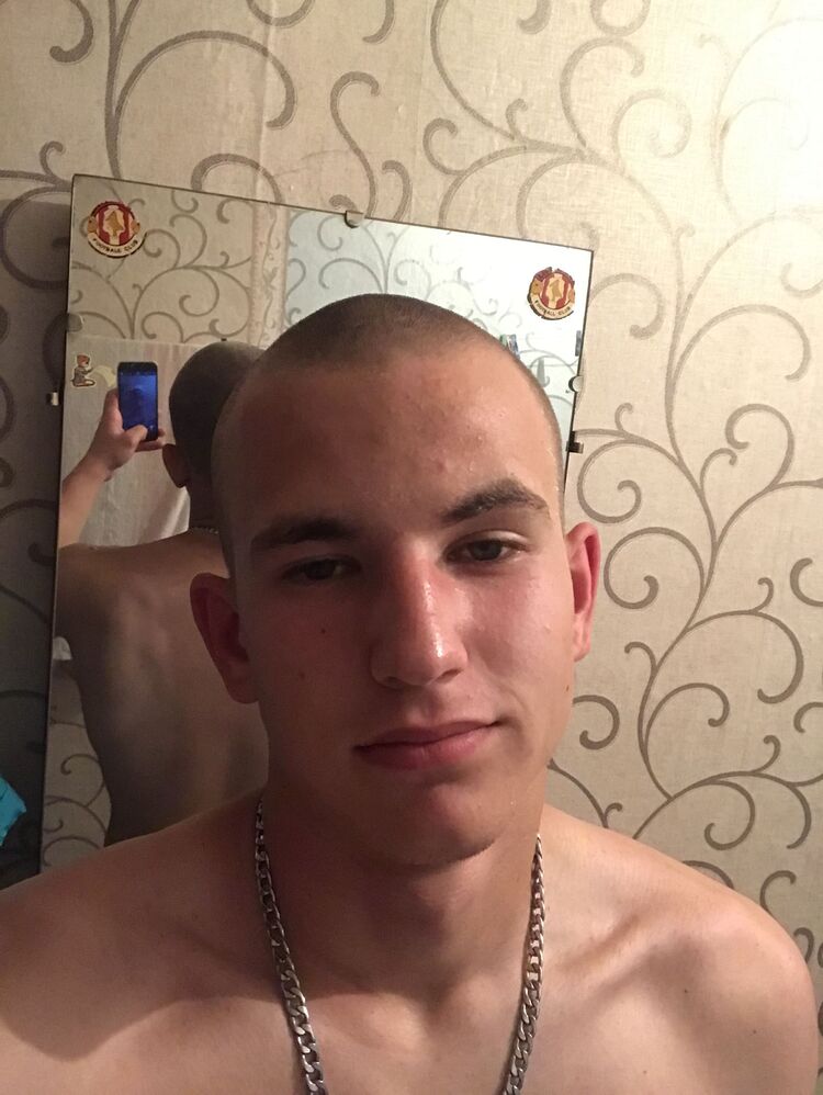  44951281  , 19 ,    