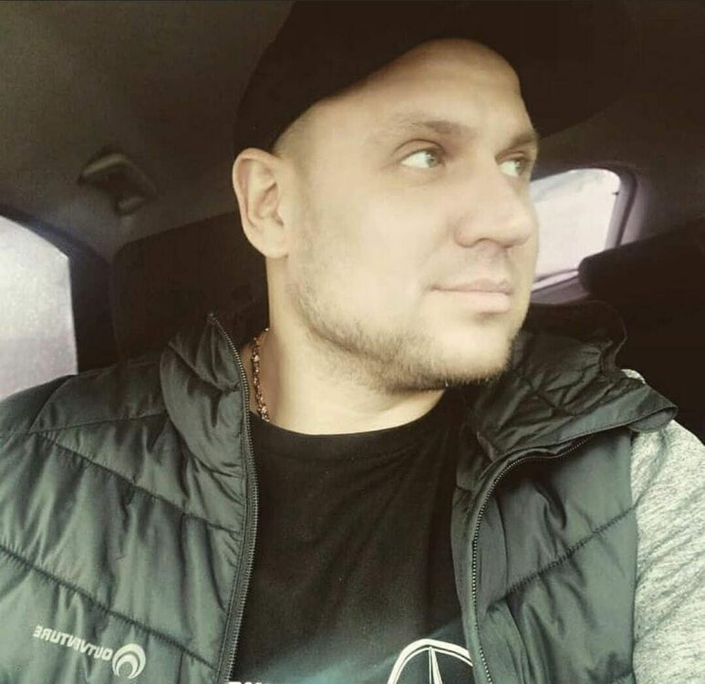  --,   , 39 ,     , c 