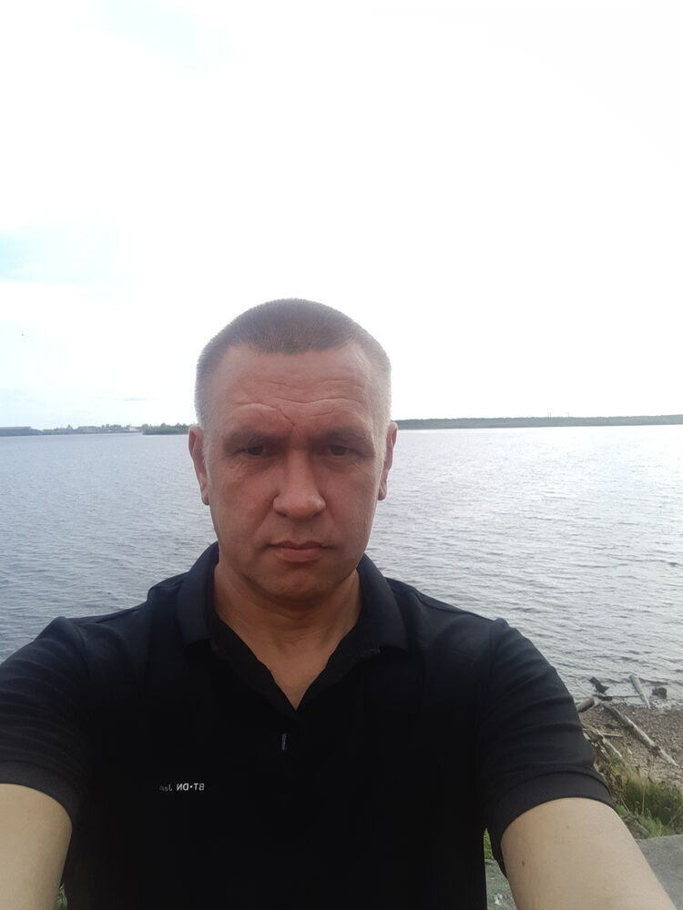  44252541  Zhenka, 44 ,    