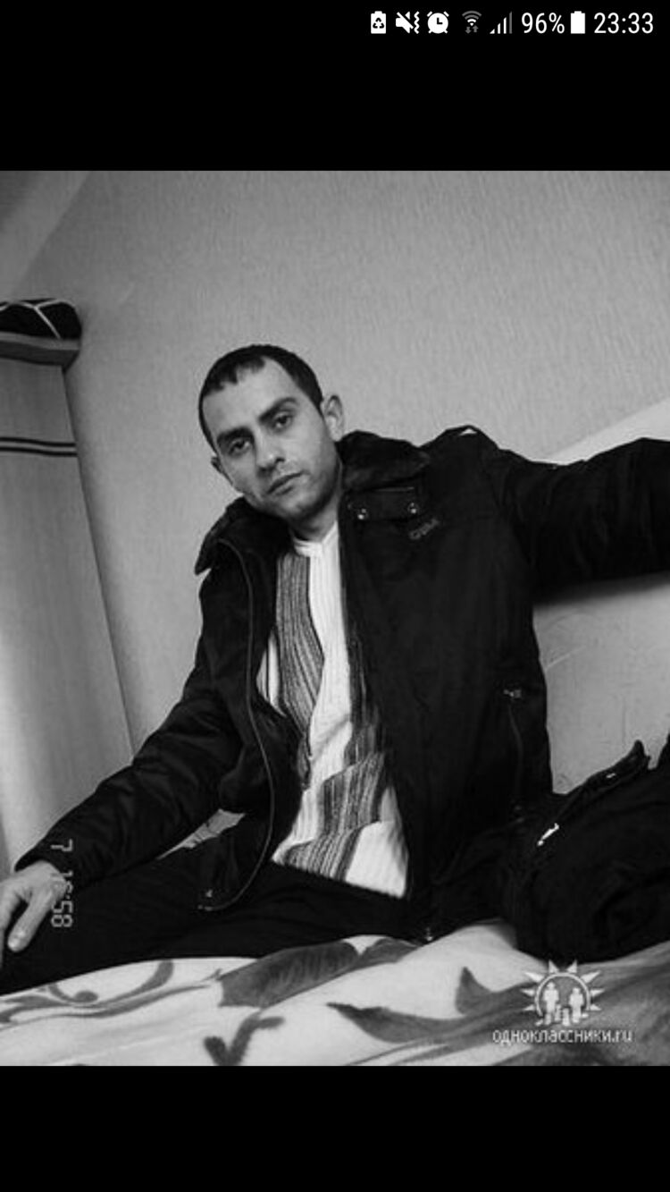  38671541  Armen, 46 ,    