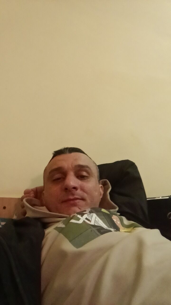  42979651  , 40 ,    