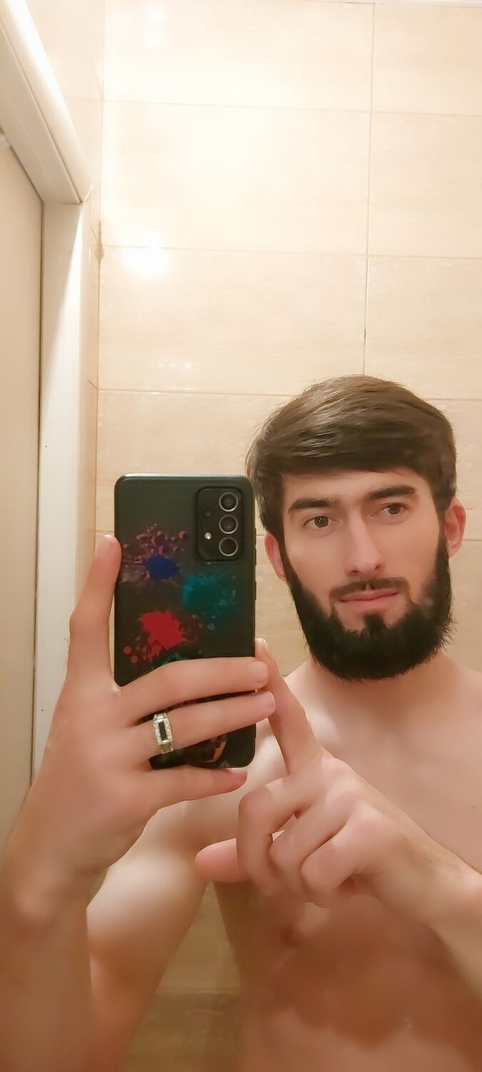  ,   Ali, 26 ,   ,   