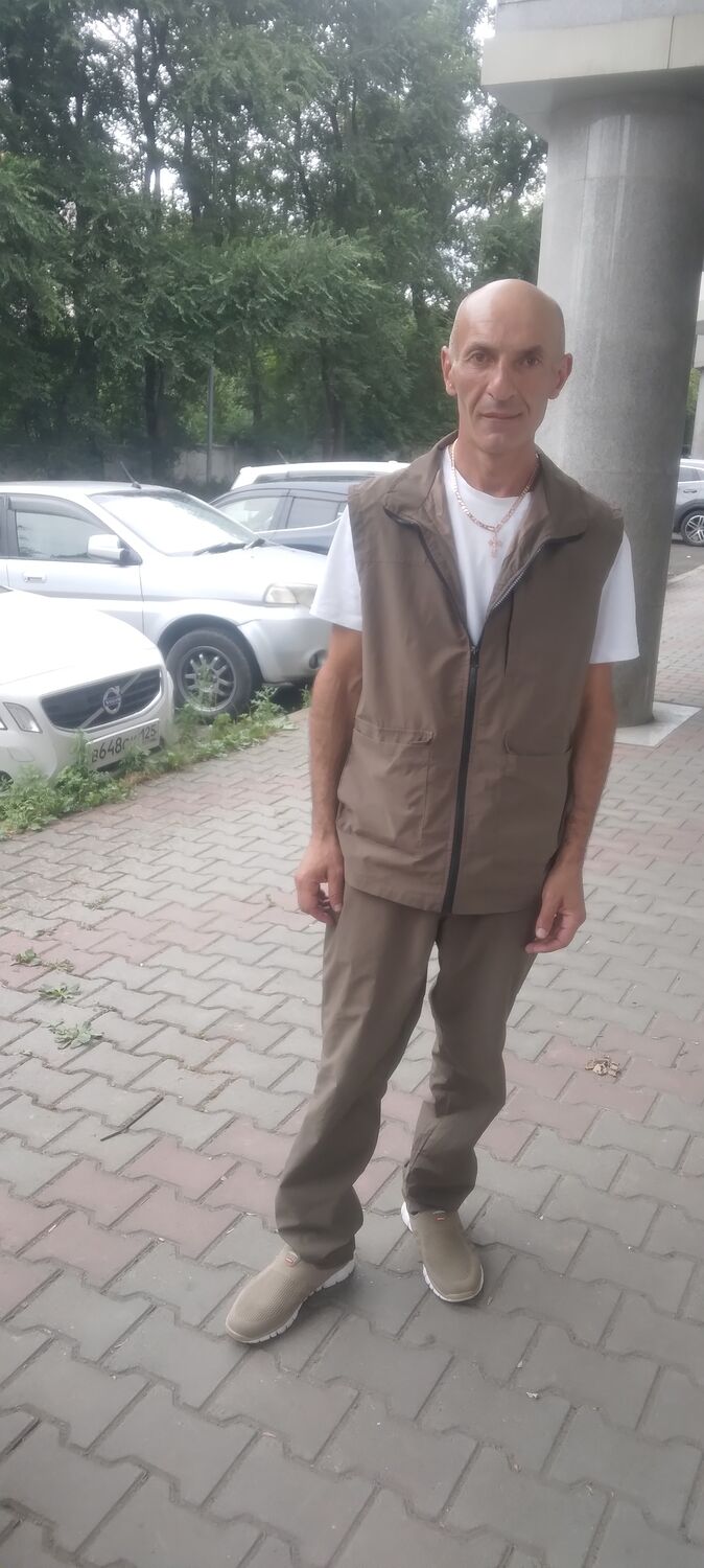  ,   Artur, 47 ,   c , 