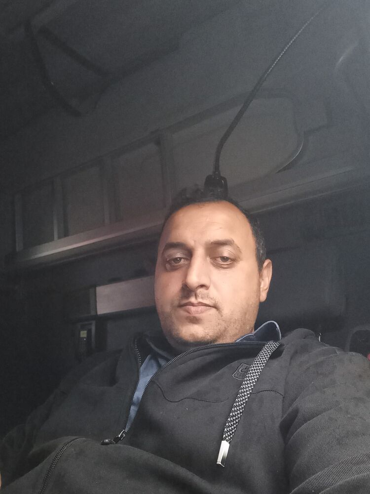  45091261  Alik, 44 ,    