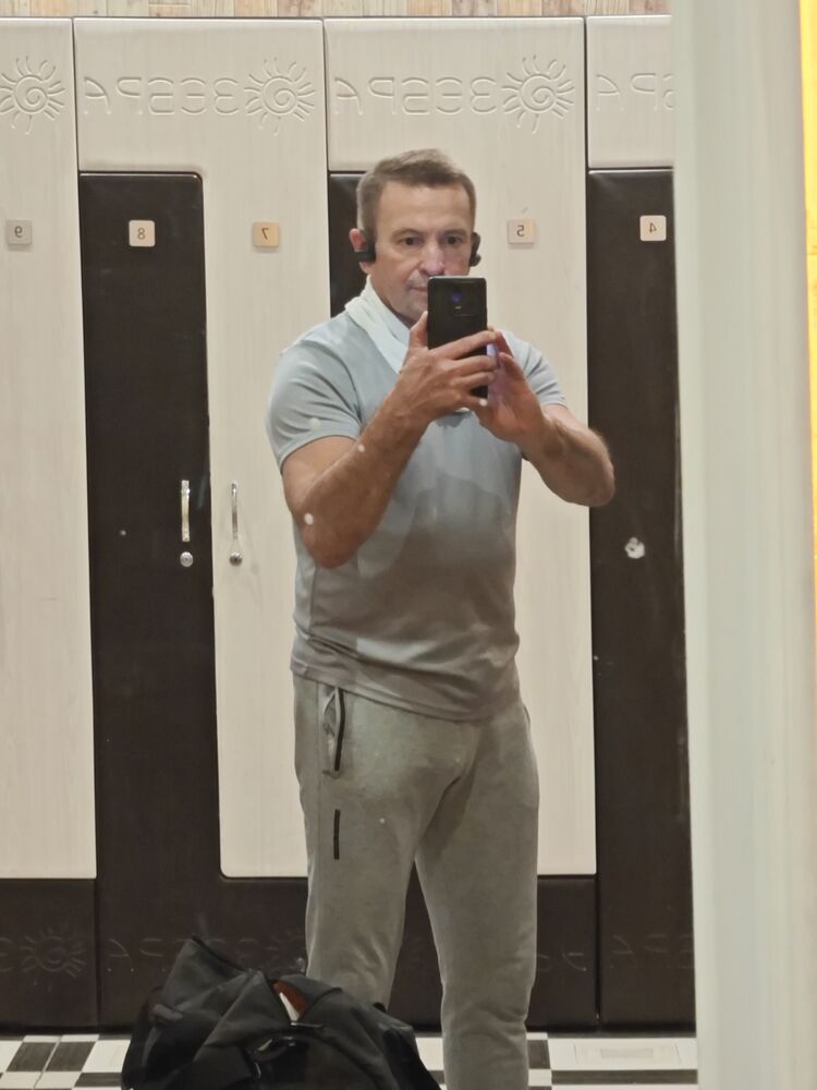 49589531  , 61 ,    