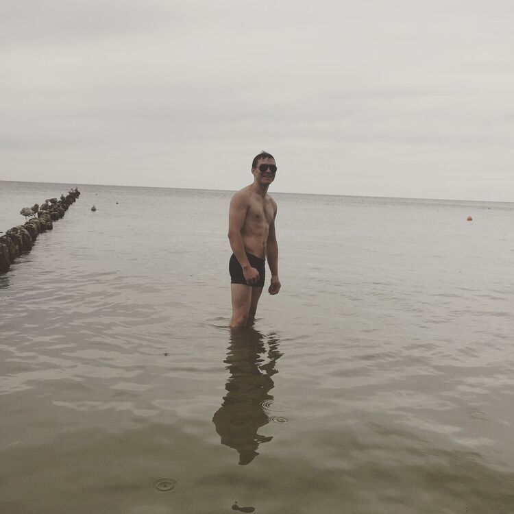  ,   Nikholas, 31 ,   