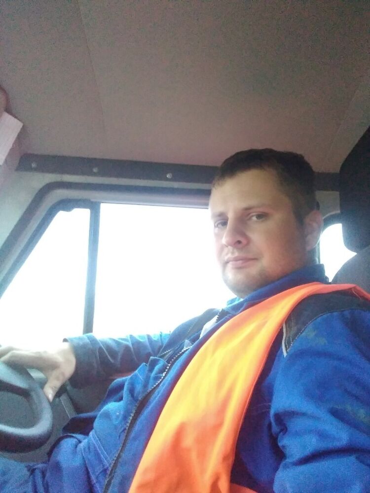  ,   Dmitry, 35 ,   ,   , c , 