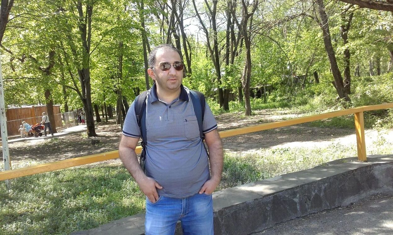  --,   , 43 ,   c 