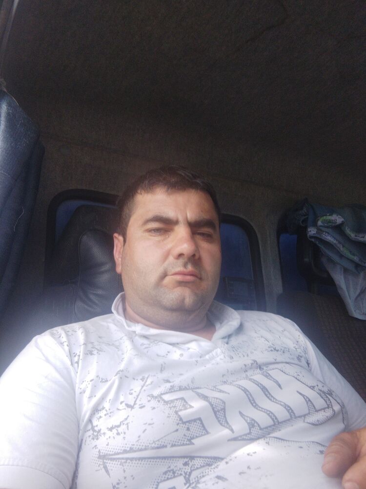  ,   Rusla, 36 ,   ,   