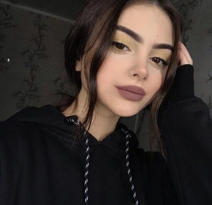  -,   Kristina, 25 ,  