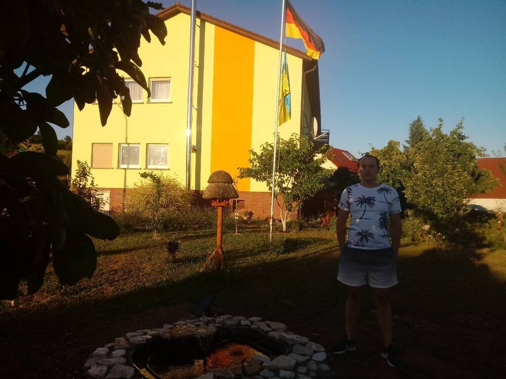  ,   Andriy, 39 ,   ,   , c 
