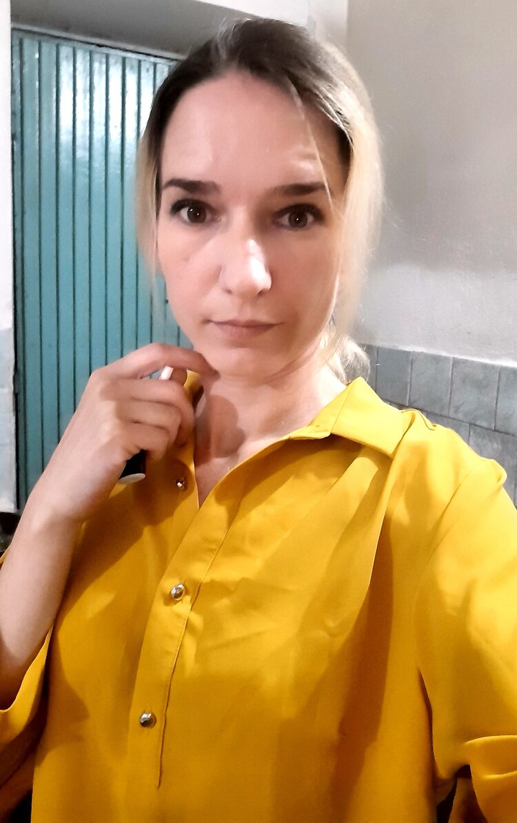  52532571  , 35 ,    