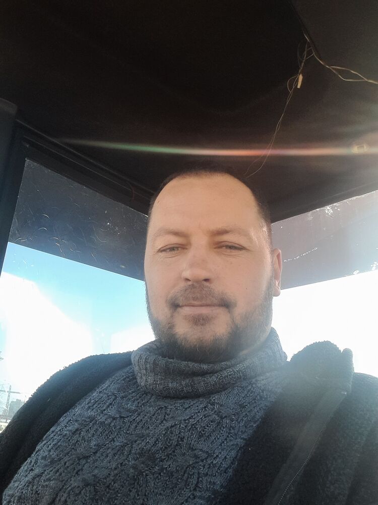  ,   Arkady, 41 ,   ,   