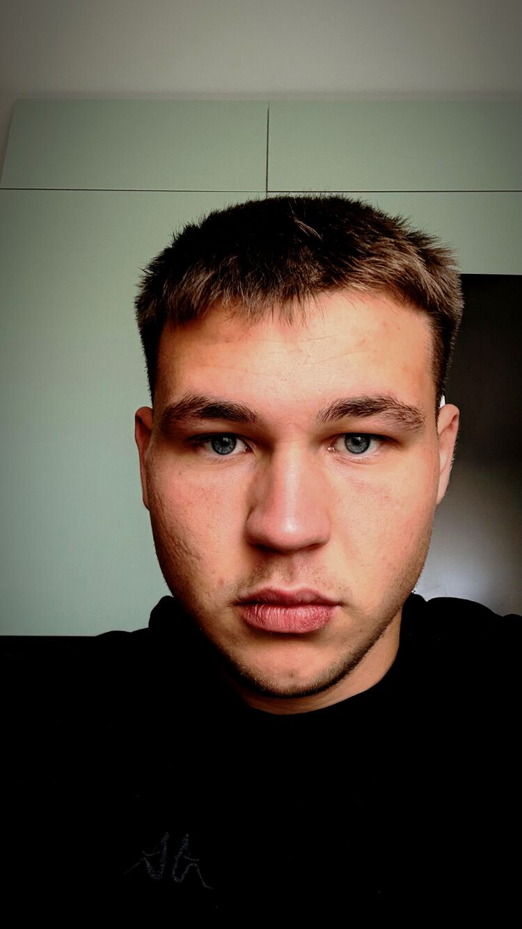  54073561  , 22 ,    -