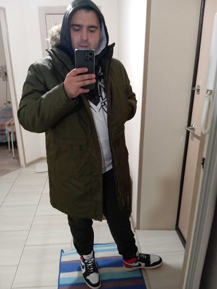  43921681  , 28 ,    -