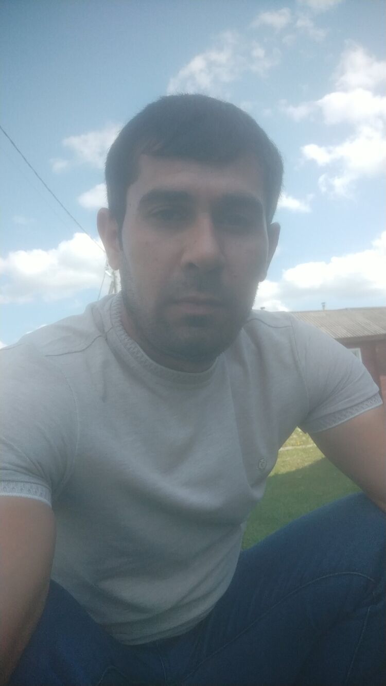  ,   Alik, 39 ,   ,   