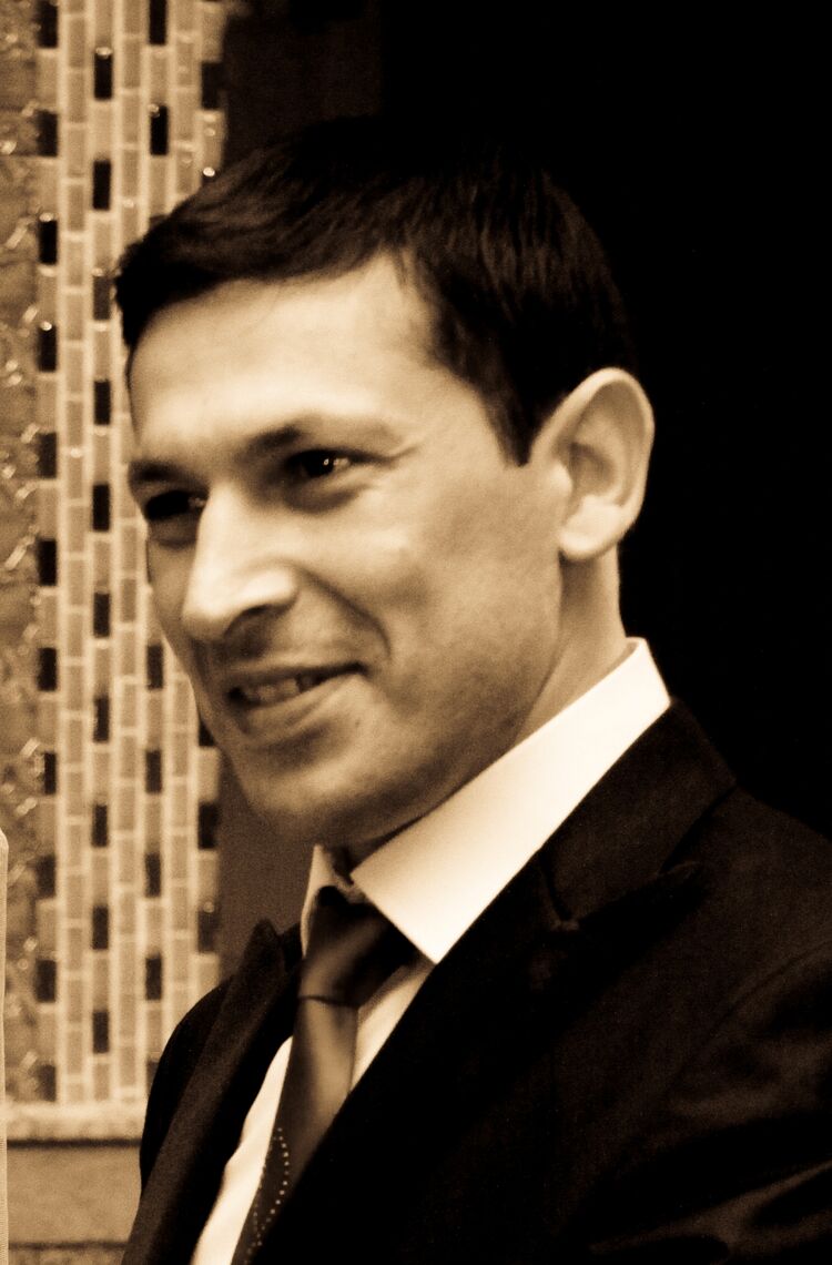  53008021  Massimo, 50 ,    