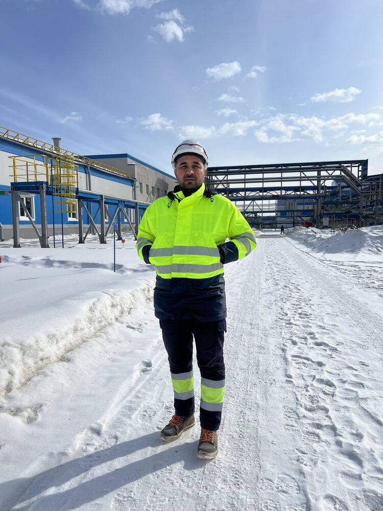  50716991  Ilham, 38 ,    