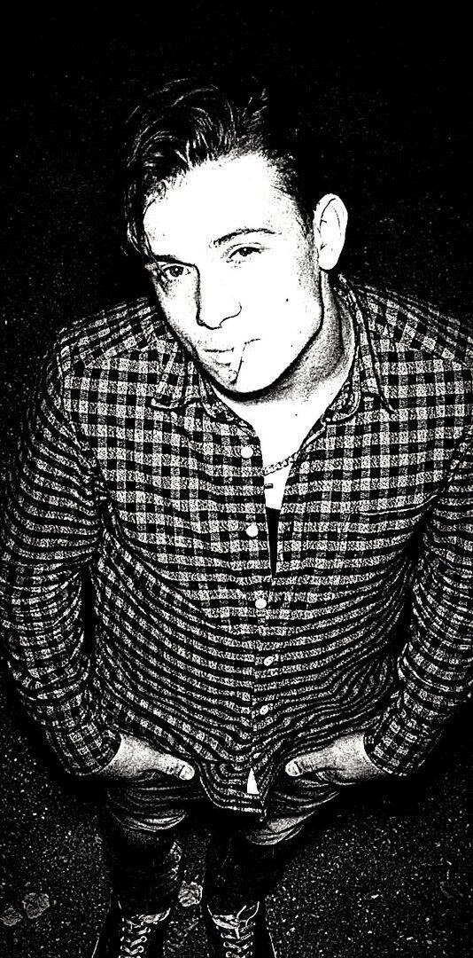  10244191  Nikita, 30 ,    