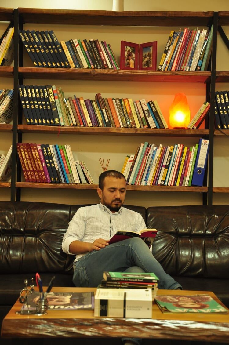  41555011  Huseyin, 38 ,    