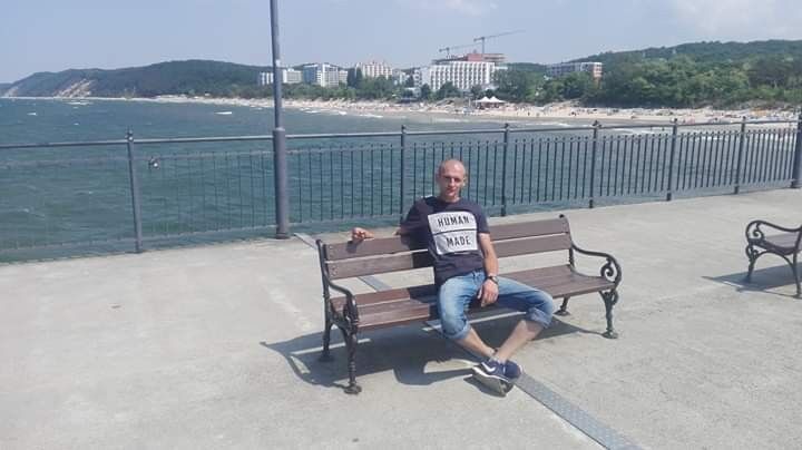  ,   Volobymyr, 37 ,   ,   , c 