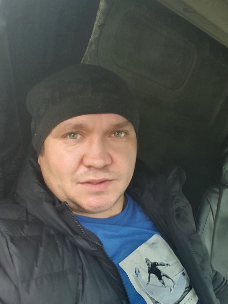  -,   Gleb, 37 ,   ,   