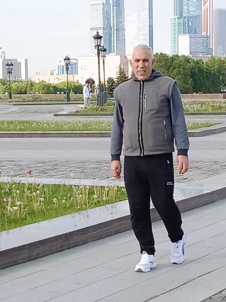  ,   Kenan, 53 ,   ,   