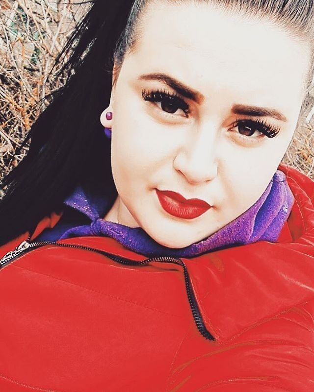  ,   Julia, 29 ,  