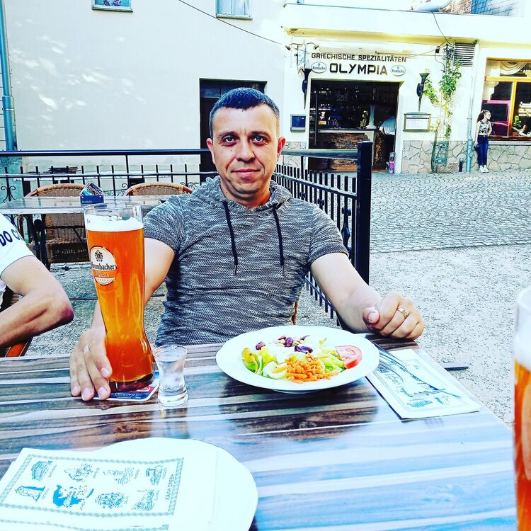  ,   Aleksandr, 39 ,   