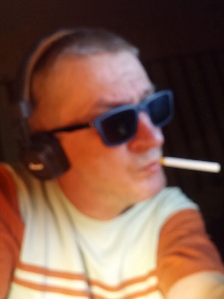  22886831  , 62 ,    