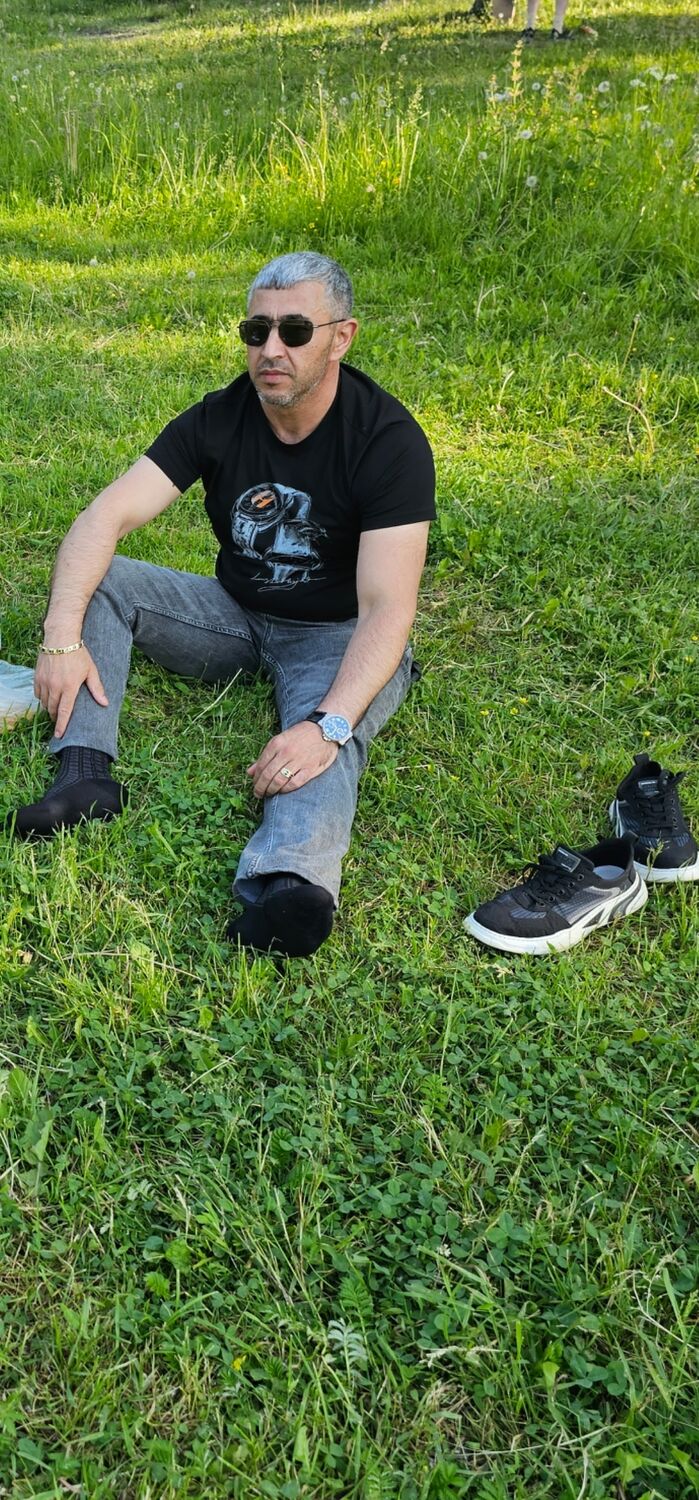  -,   Vuqar, 40 ,   ,   