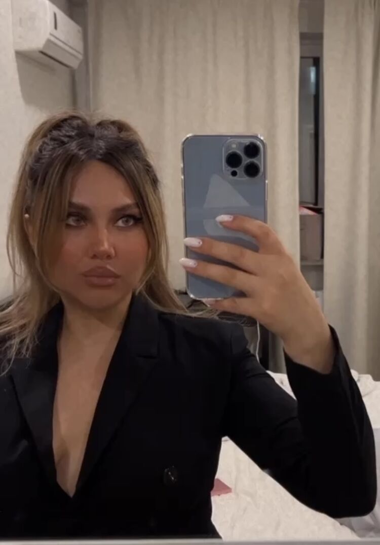  36835351  Lily, 37 ,    