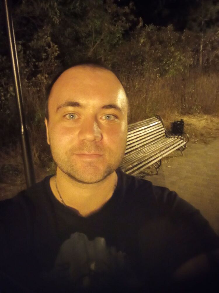  52854071  , 30 ,    -