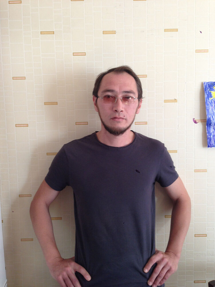  7152961  Ura, 52 ,    