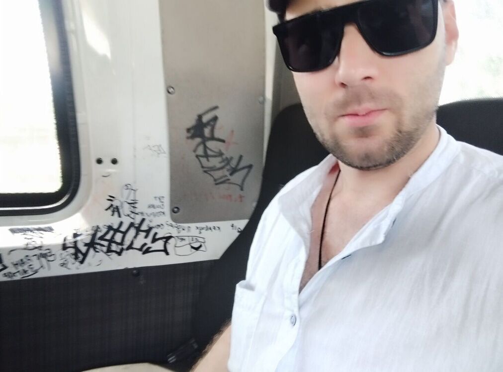  ,   Gera, 34 ,   ,   