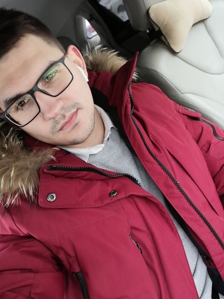  ,   Viktor, 28 ,   ,   , c 